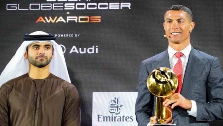 Cristiano Ronaldo fue reconocido como el jugador del siglo XXI según Globe Soccer Awards.