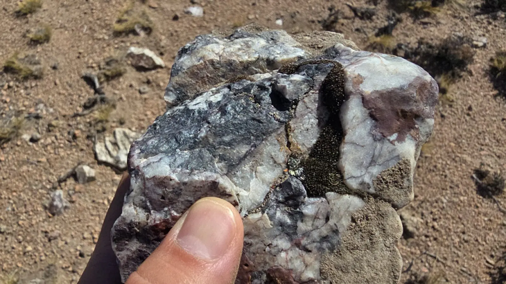 Un 80% de las canteras de piedra laja ya cuenta con Declaraciones Juradas Ambientales vigentes y regularizadas. Un 80% de las canteras de piedra laja ya cuenta con Declaraciones Juradas Ambientales vigentes y regularizadas.