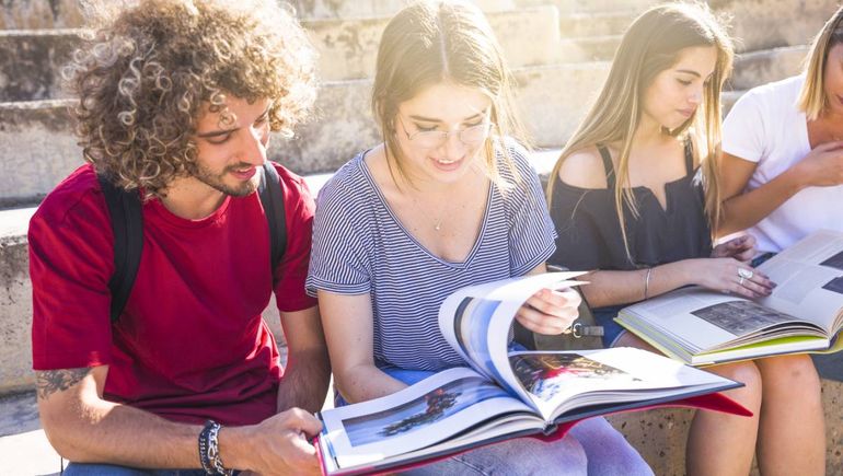 Trabajo: el título universitario ya no sirve tanto