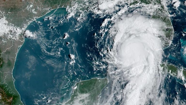 El temible huracán Idalia causa estragos en Florida