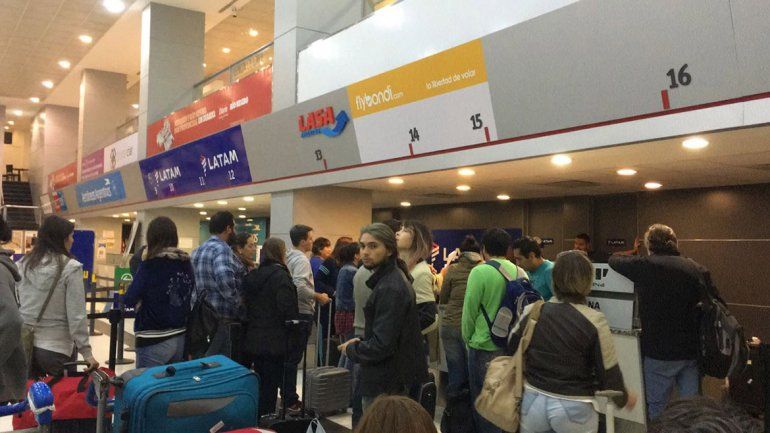Una tormenta en Buenos Aires dejó varados a los pasajeros de Flybondi en Neuquén