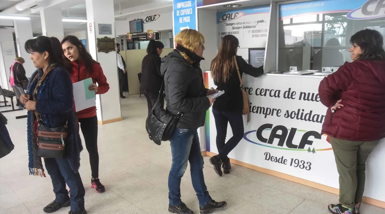 El nuevo aumento de la luz tiene banca en el Concejo