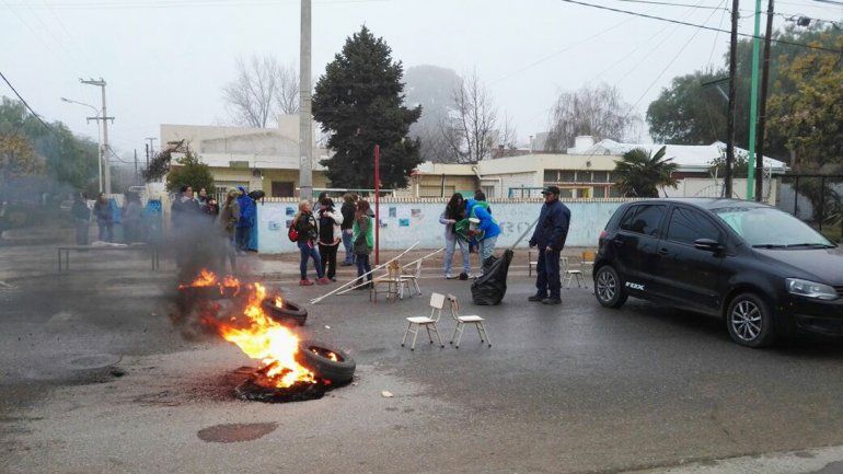 Exigen un edificio para que funcione una guardería