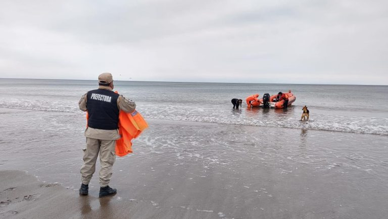 San Antonio Oeste: Prefectura rescató a tres pescadores y buscan a un cuarto