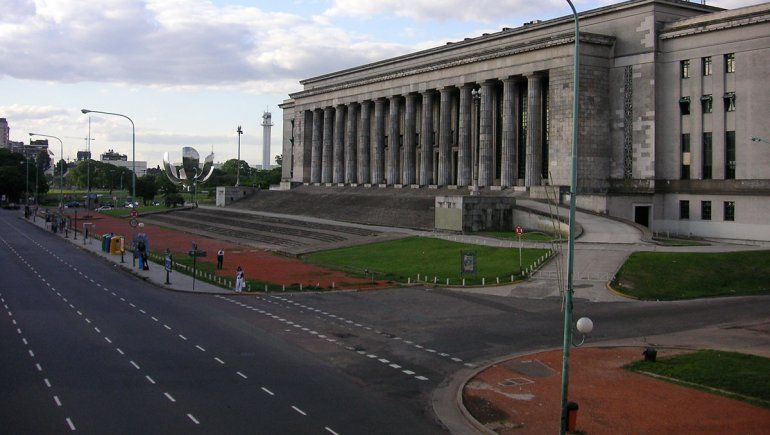 Apuñalaron a un turista australiano en Buenos Aires: está grave