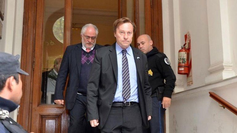 A Varisco también le embargaron un millón de pesos por caución real.