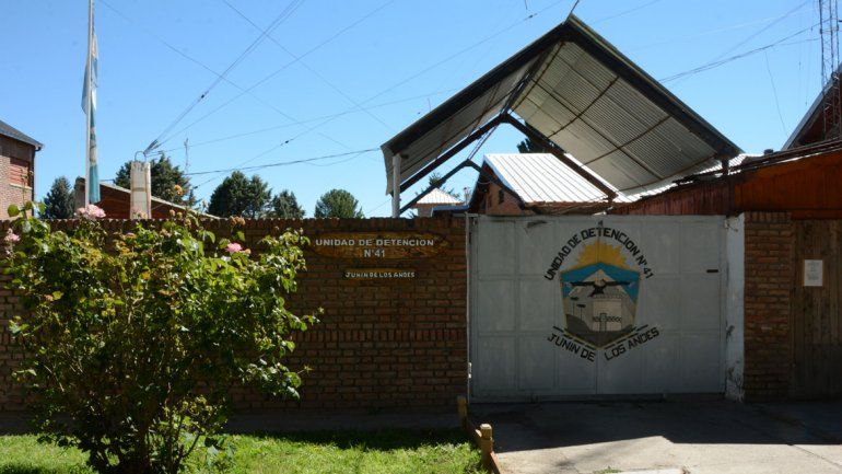 En la U11 hay sólo un lugar libre y en la U41 de Junín tienen 16 presos de más.