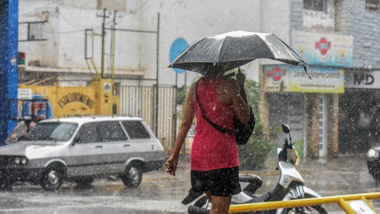 ¿Donde está el otoño?: anticipan tres meses con más calor y lluvias en Neuquén