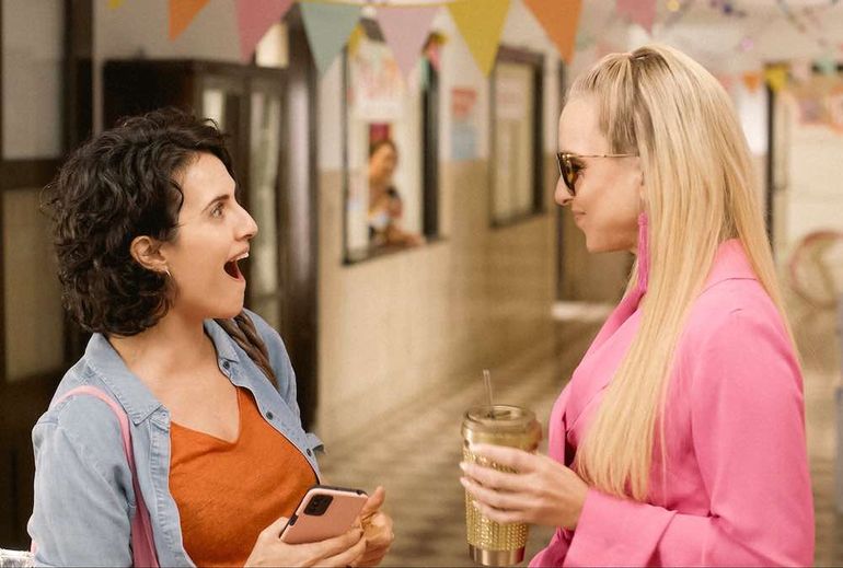 Julieta Díaz y Carla Peterson encabezan el elenco de Julieta Díaz y Carla Peterson encabezan el elenco de