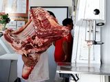Aunque la inflación comenzó a desacelerarse, el precio del asado subió casi el doble que el IPC en los últimos doce meses y profundizó la pérdida de poder adquisitivo de las familias argentinas. Aunque la inflación comenzó a desacelerarse, el precio del asado subió casi el doble que el IPC en los últimos doce meses y profundizó la pérdida de poder adquisitivo de las familias argentinas.
