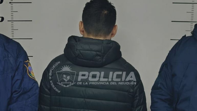 Intentó matar a dos personas en un hostel: tenía prisión domiciliaria y lo encontraron peleando en la calle