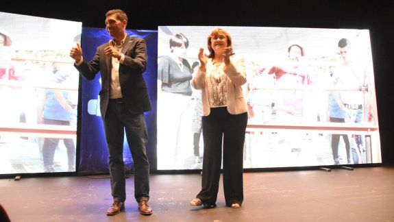 El MPN presentó su plataforma de gobierno con Koopmann y Pechen en el escenario