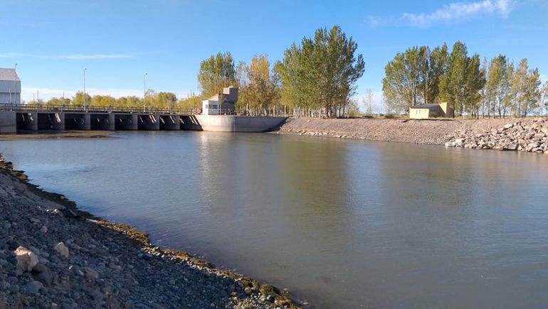 Siguen los problemas en el servicio de agua en Neuquén
