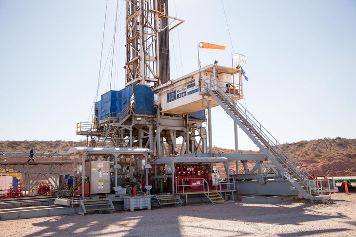 Las reservas P1 de shale de YPF en Vaca Muerta alcanzaron los 854 millones de barriles equivalentes de petróleo (Mboe) en 2024. Las reservas P1 de shale de YPF en Vaca Muerta alcanzaron los 854 millones de barriles equivalentes de petróleo (Mboe) en 2024.