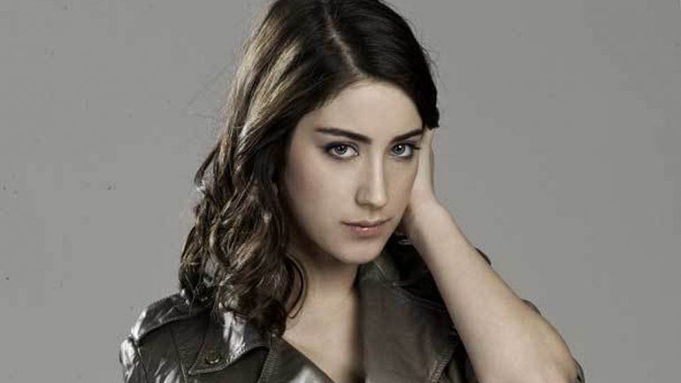 Hazal Kaya protagoniza la nueva novela de Telefe.