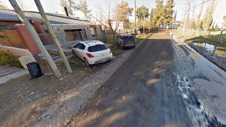 La violenta entradera se concretó frente al predio de la UNCo.