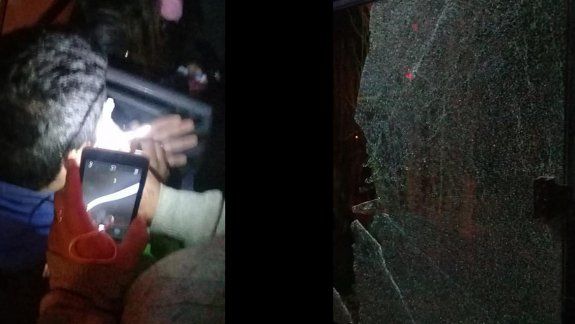 Apedrearon a un colectivo en el oeste y un pasajero resultó herido