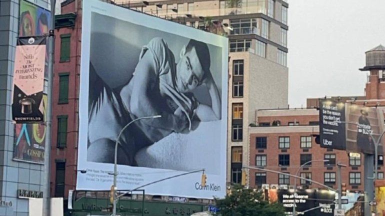 Así se ve el actor de Élite en las calles de Nueva York