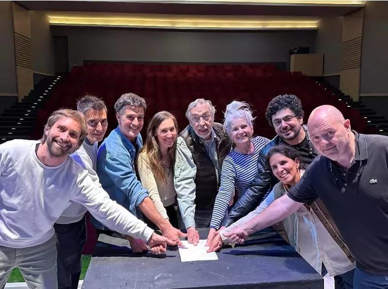 Dopazo vuelve a trabajar con Luis Brandoni en la obra Made in Lanús. Dopazo vuelve a trabajar con Luis Brandoni en la obra Made in Lanús.