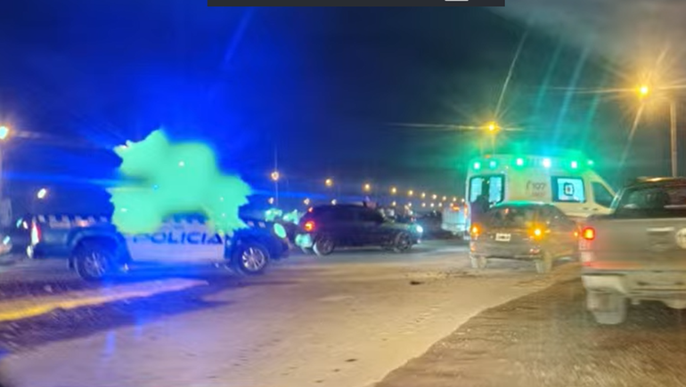 Grave choque en la rotonda de Casimiro Gómez y Autovía Norte con un ciclista herido