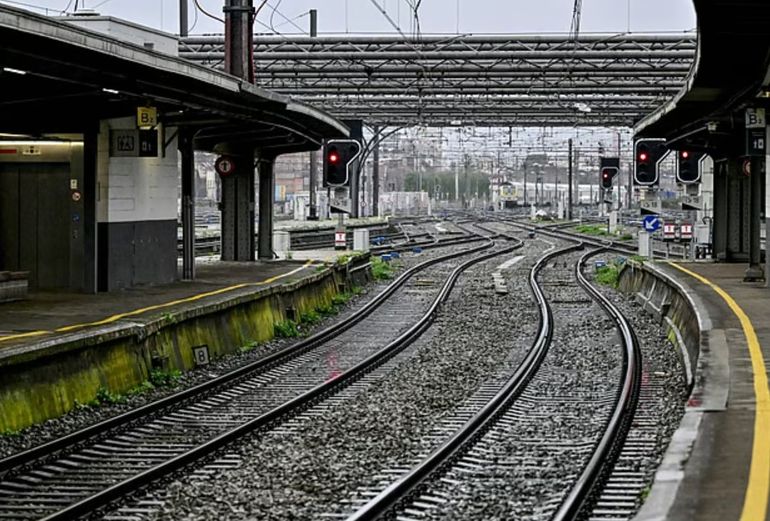 El restablecimiento del tránsito en la estación se concretó hacia el mediodía, luego de varias horas de interrupción. Foto ilustrativa El restablecimiento del tránsito en la estación se concretó hacia el mediodía, luego de varias horas de interrupción. Foto ilustrativa