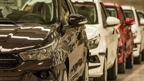 que decision tomaron las automotrices en el primer dia sin cepo