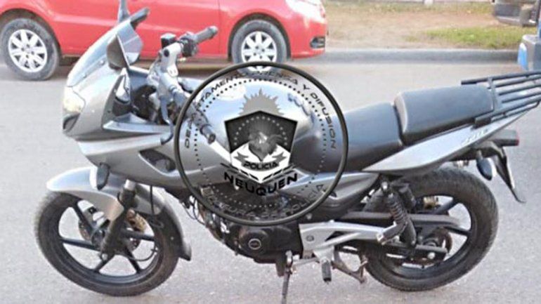 Quedó filmado al llevarse una moto y lo acusaron