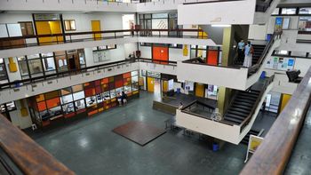 El ranking analiza principalmente la participación de la facultad a través de proyectos y su rendimiento en términos de menciones y premios, dijo la decana de la Casa de Altos Estudios. El ranking analiza principalmente la participación de la facultad a través de proyectos y su rendimiento en términos de menciones y premios, dijo la decana de la Casa de Altos Estudios.