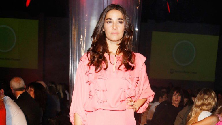 Banco la libertad de Juana Viale. Si fuera hombre