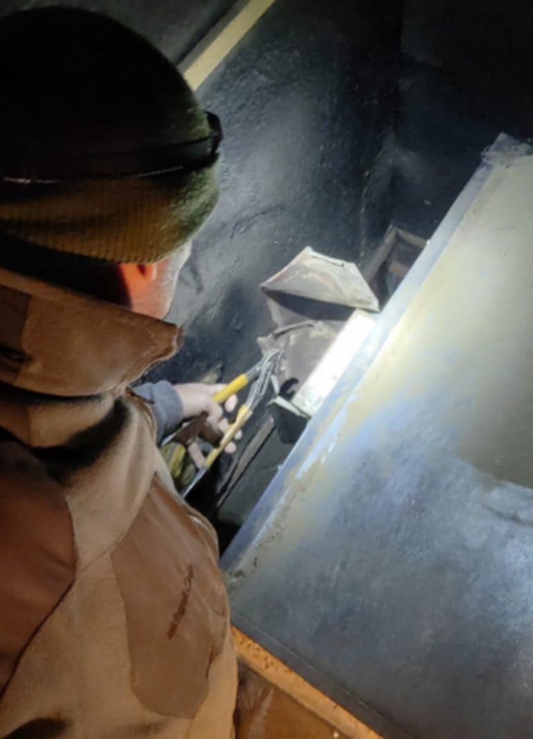 Las tareas en el sistema de calderas de la Escuela N°9 de Epuyén. Las tareas en el sistema de calderas de la Escuela N°9 de Epuyén. 