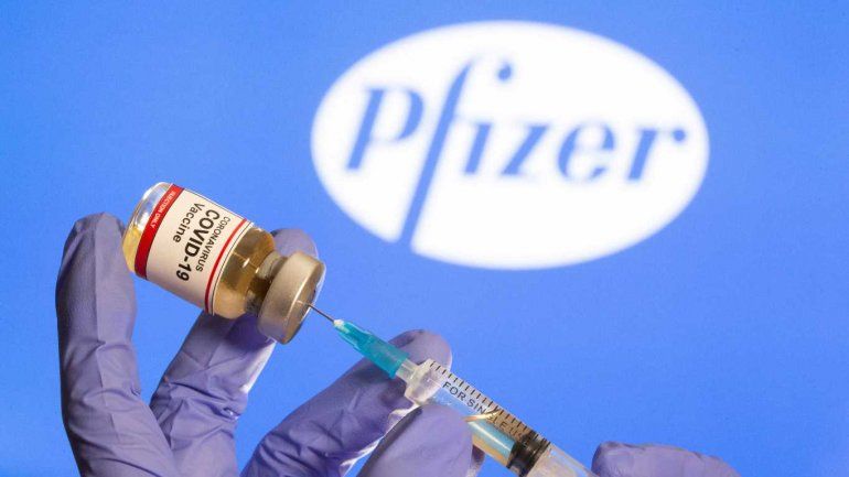 Investigan posibles efectos secundarios de la vacuna de Pfizer