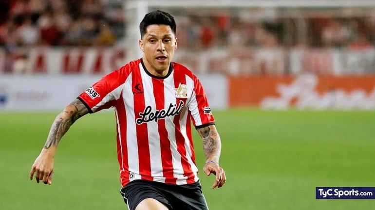 Enzo Pérez en estudiantes Enzo Pérez en estudiantes 