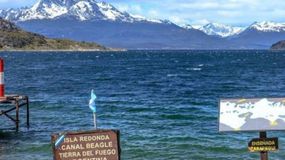 Los científicos instalaron durante meses en Tierra del Fuego equipos que monitorearon el aire y los resultados indicaron una soprendente concentración de microfibras textiles en el aire. | LM Neuquen Los científicos instalaron durante meses en Tierra del Fuego equipos que monitorearon el aire y los resultados indicaron una soprendente concentración de microfibras textiles en el aire.