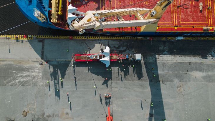El proyecto VMOS continúa avanzando con maniobras logísticas en Puerto Quequén.