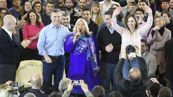 carrio pidio perdon por los errores del gobierno
