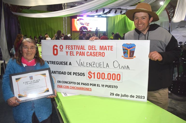 El mejor pan con chicharrones lo presentó Olivia Valenzuela. El mejor pan con chicharrones lo presentó Olivia Valenzuela.