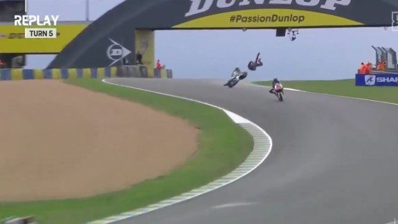 El increíble accidente de Luca Marini en el MotoGP.