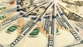 Así cotiza el dólar oficial y el blue este 25 de agosto