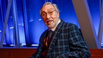 como fue la llegada del feretro para el ultimo adios a luis brandoni como fue la llegada del feretro para el ultimo adios a luis brandoni