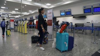 unos 200 turistas fueron estafados y se enteraron en ezeiza unos 200 turistas fueron estafados y se enteraron en ezeiza