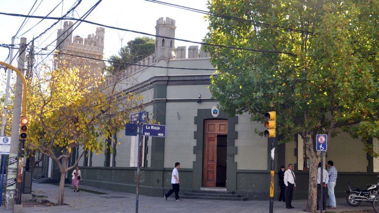 La Casa de Gobierno espera por los nuevos funcionarios que asumirán