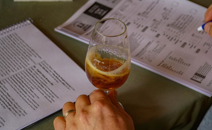 En el concurso participan cervecerías de Buenos Aires, Córdoba, Santa Fe, Chubut, Río Negro y varios de la provincia de Neuquén. En el concurso participan cervecerías de Buenos Aires, Córdoba, Santa Fe, Chubut, Río Negro y varios de la provincia de Neuquén.