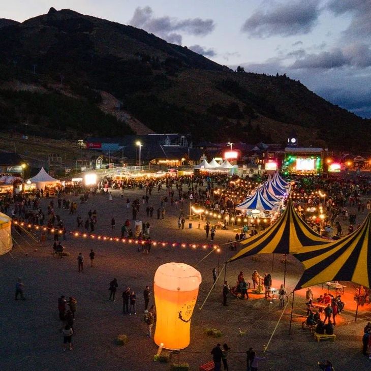 Festival de la Cerveza Artesanal en el cerro Catedral, un fuerte impulso para la ciudad. Festival de la Cerveza Artesanal en el cerro Catedral, un fuerte impulso para la ciudad.