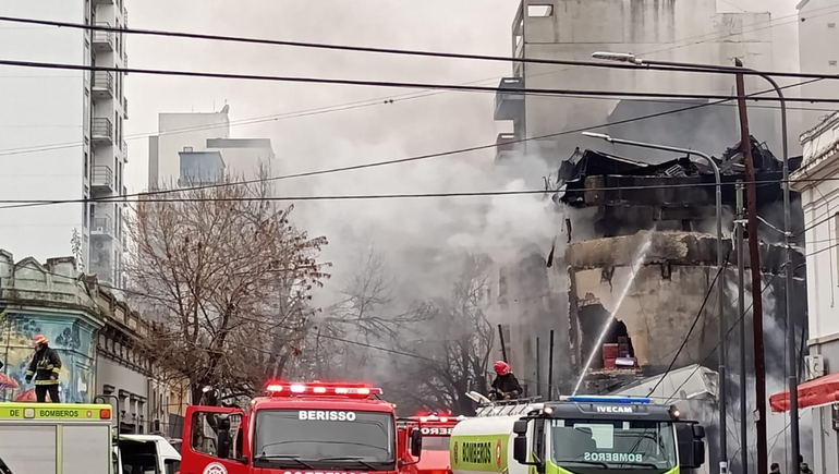 El depósito que se incendió en La Plata estaba clausurado: cuáles son las sospechas que se investigan