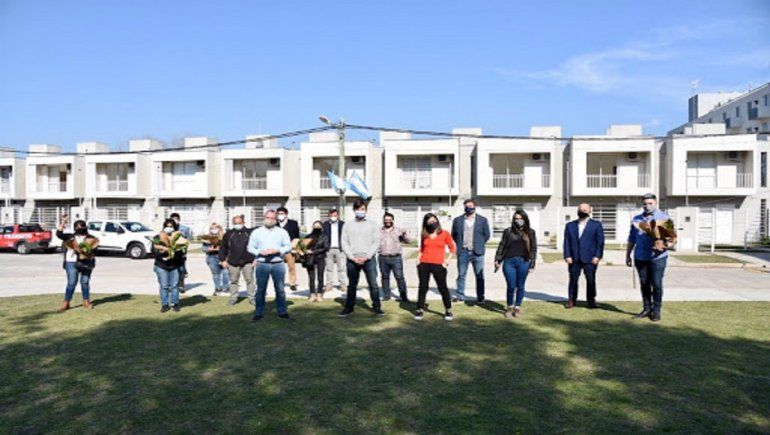 Entrega de viviendas del Plan Procrear en Morón.