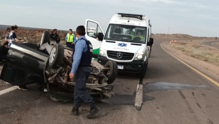 Vuelco en la Autovía Norte: una mujer y una nena fueron internadas