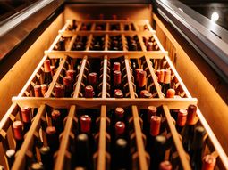 Brasil y EEUU son los principales destinos de exportación de los vinos de Chile y Argentina, respectivamente. Brasil y EEUU son los principales destinos de exportación de los vinos de Chile y Argentina, respectivamente.