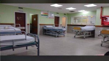 habilitaron camas de internacion en la sala de espera del hospital habilitaron camas de internacion en la sala de espera del hospital