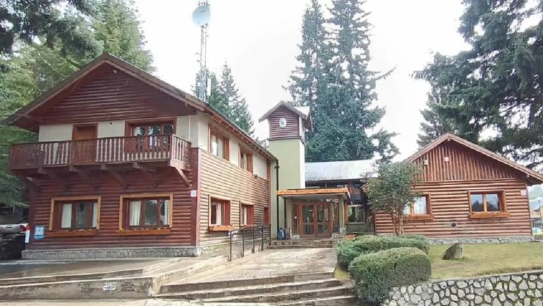 La Municipaldiad de Villa La Angostura. La Municipaldiad de Villa La Angostura.