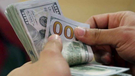 El dólar se despertó y tuvo un fuerte aumento en el cierre